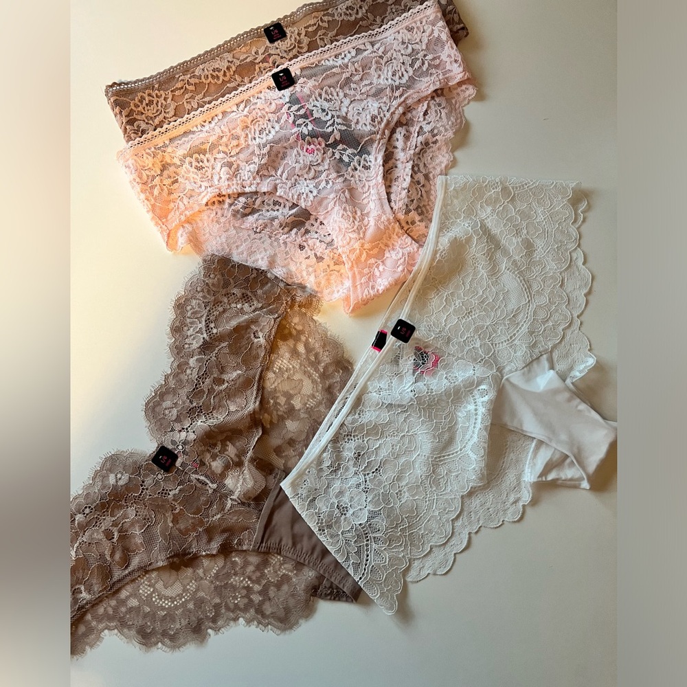 La Senza • Lace Bundle • 4 pack • SiZE LRG